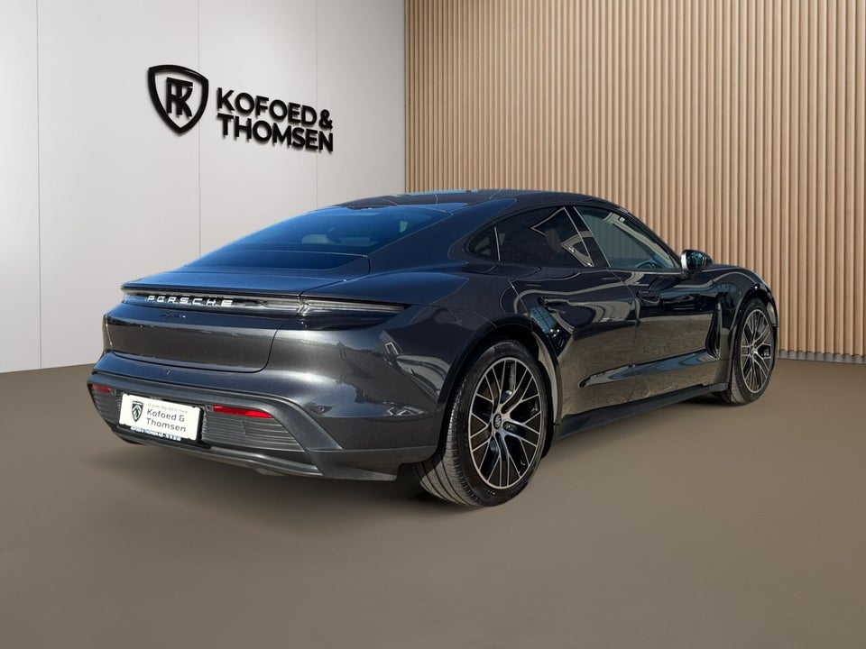 Porsche Taycan 4d