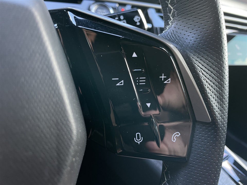 Peugeot e-5008 77 GT Pack 7prs 5d