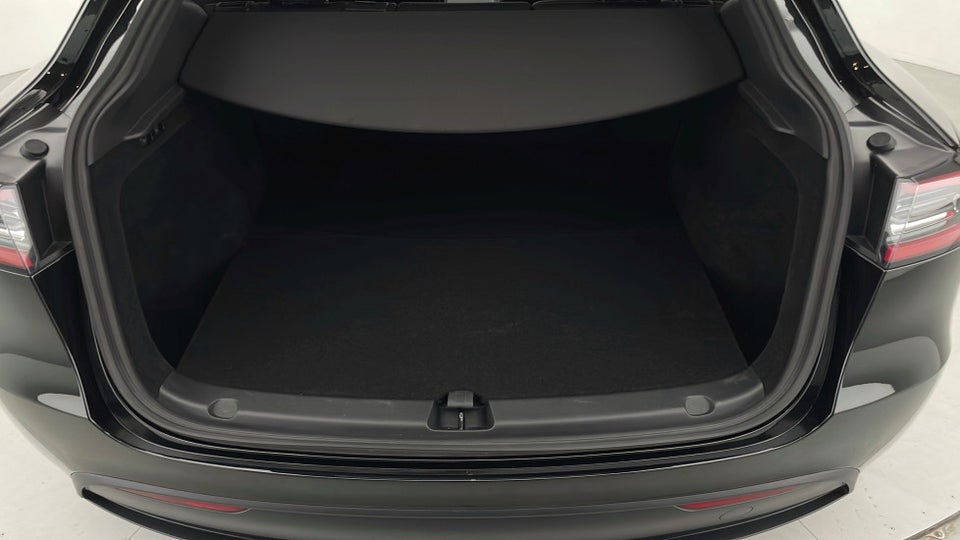 Tesla Model Y Performance AWD 5d