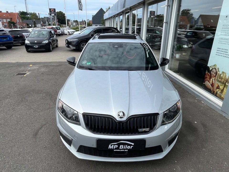 Skoda Octavia 2,0 TSi 220 RS Combi DSG 5d