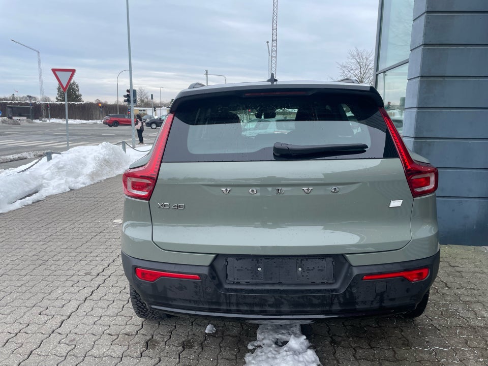 Volvo XC40 ReCharge Extended Range Core 5d