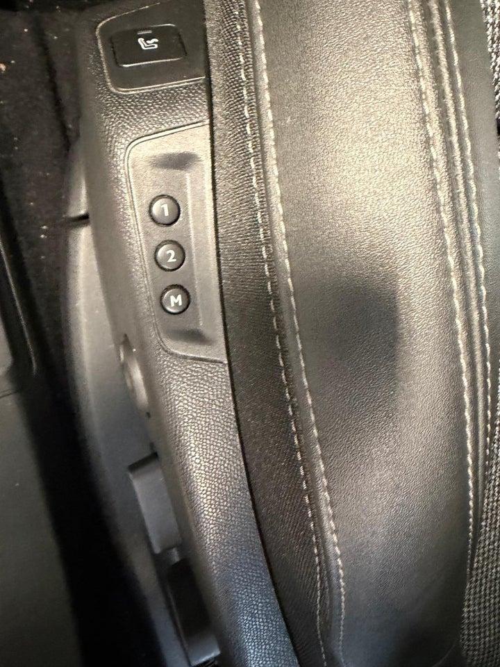 Peugeot 3008 1,6 Hybrid Allure Limited EAT8 5d