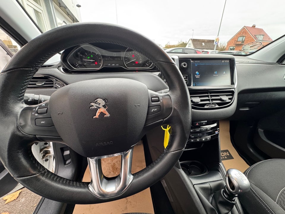 Peugeot 208 1,5 BlueHDi 100 Envy 5d