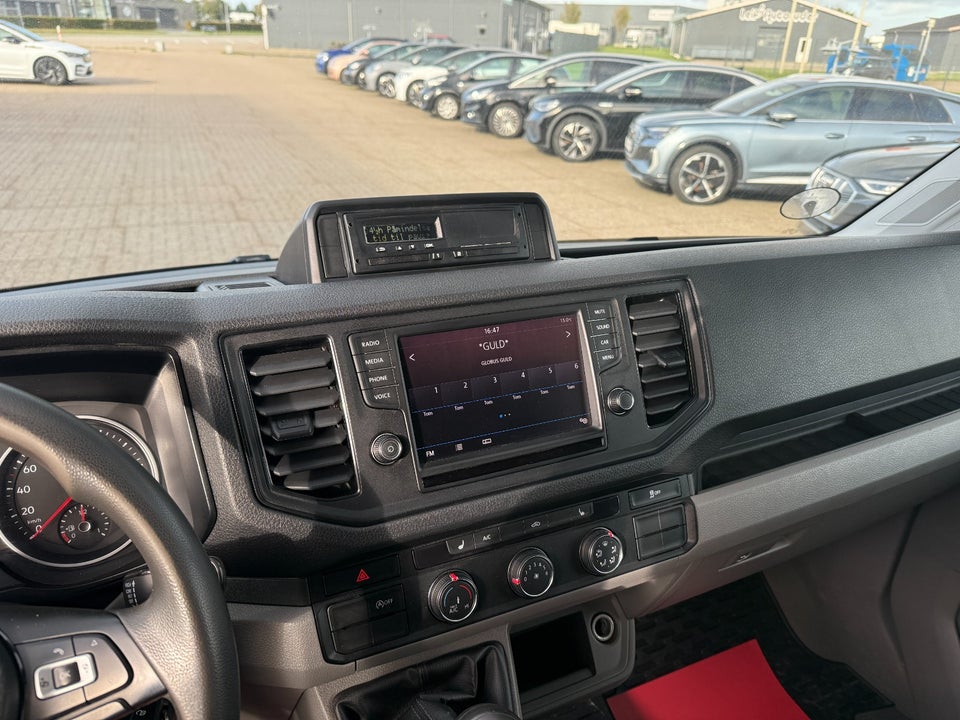 VW Crafter 35 2,0 TDi 177 Ladvogn L3