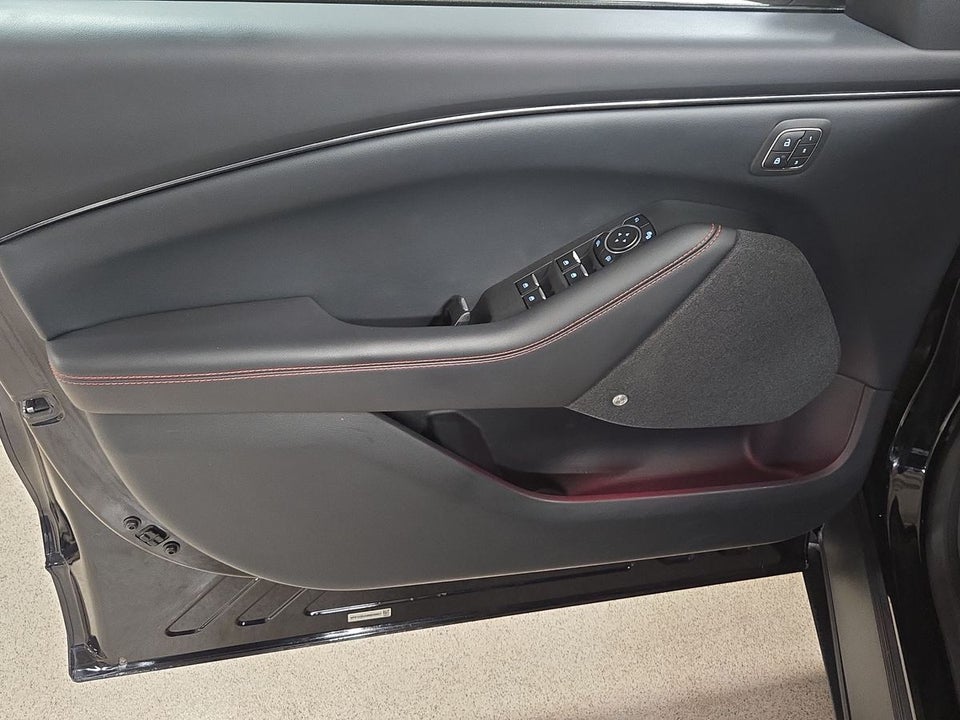 Ford Mustang Mach-E 98 Extended Range AWD 5d