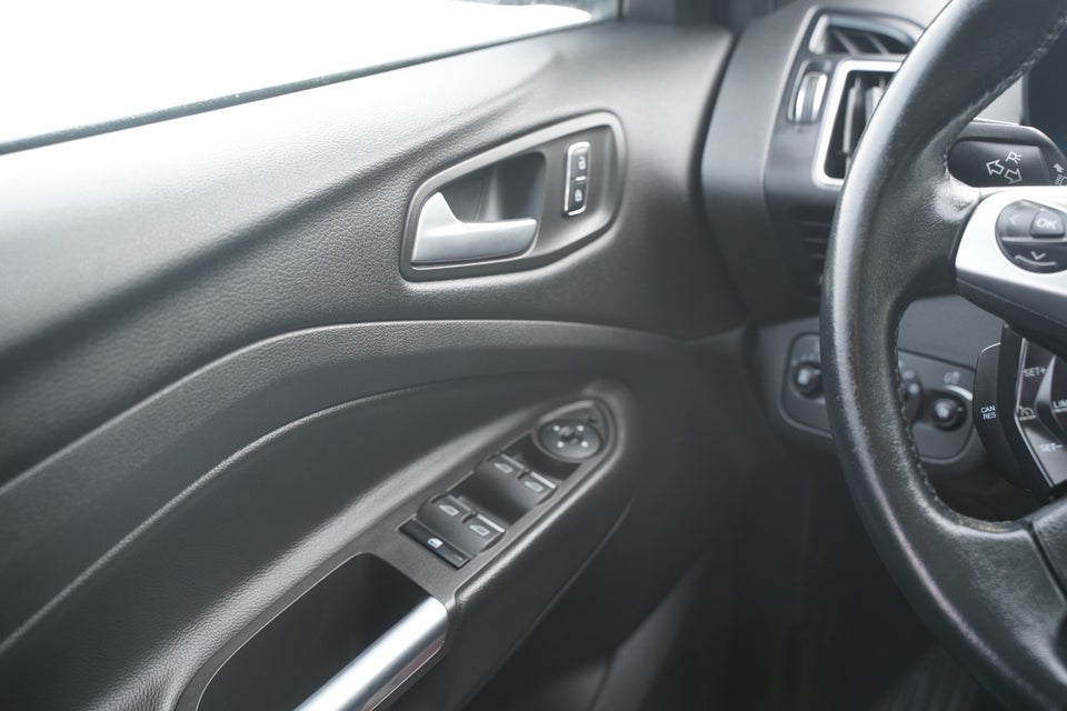 Ford Kuga 1,5 SCTi 150 Titanium 5d