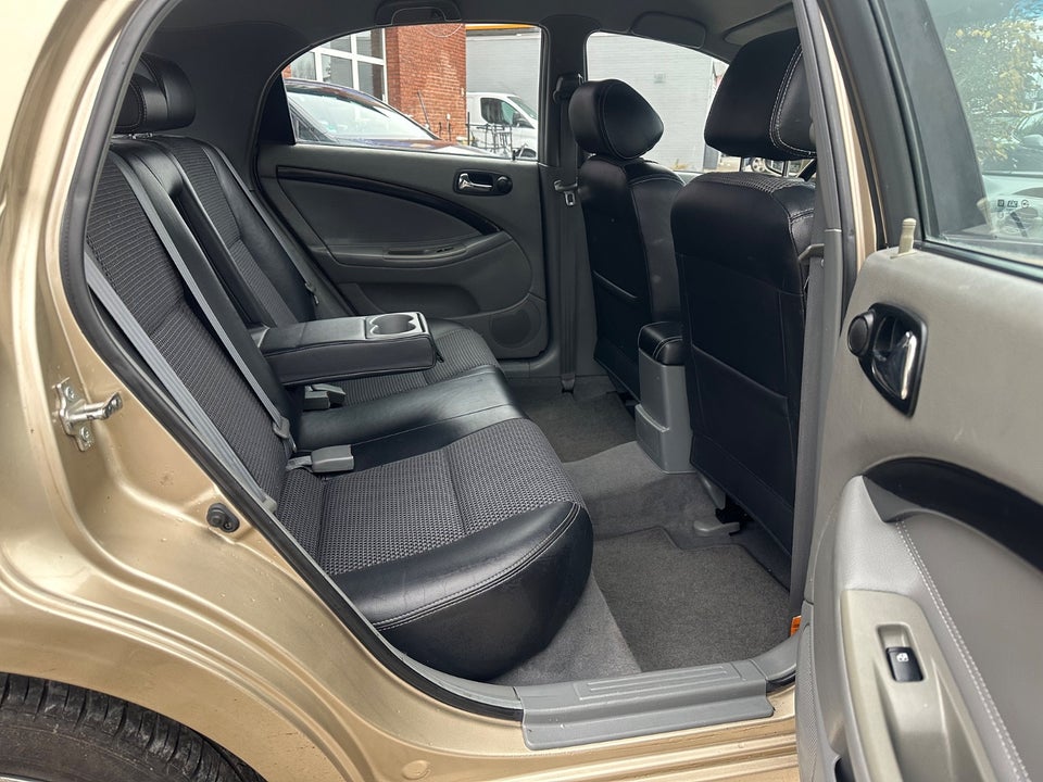 Chevrolet Lacetti 1,6 SX 5d