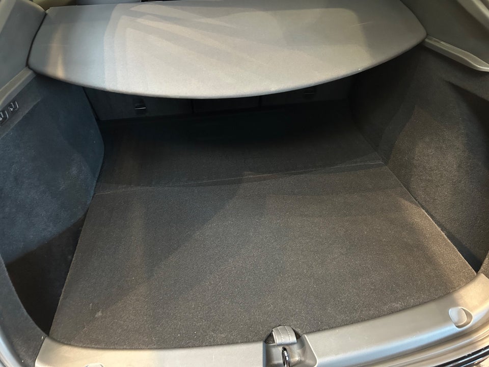 Tesla Model Y Long Range AWD 5d