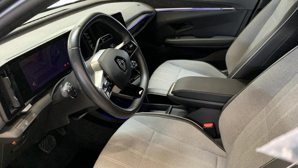 Renault Megane E-Tech 60 Techno 5d