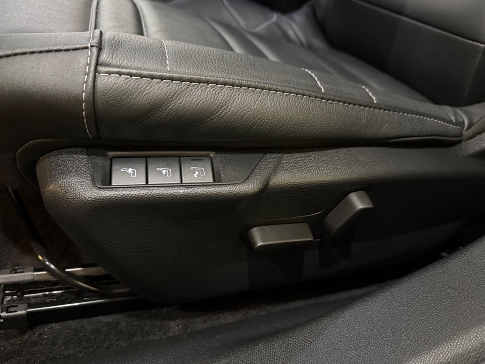 Citroën ë-C4 X 50 Shine Pack 4d