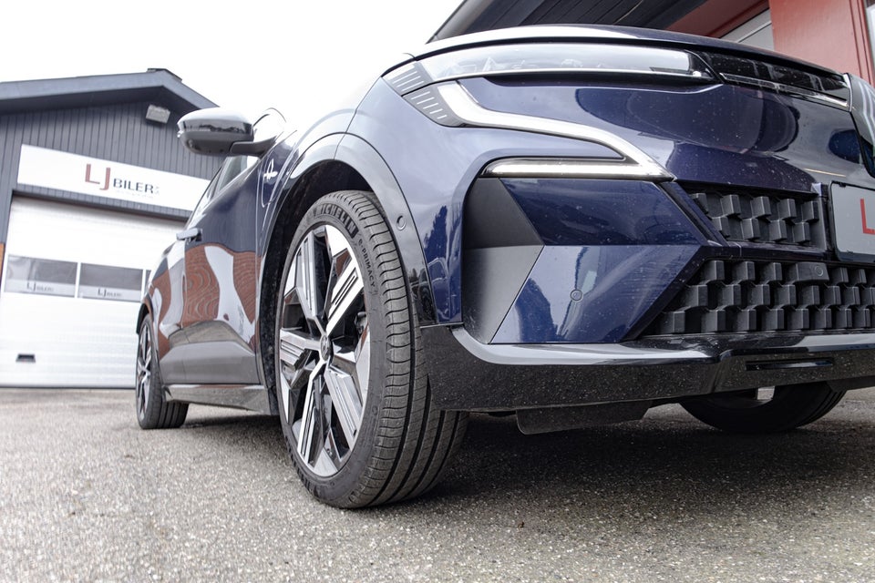 Renault Megane E-Tech 60 Iconic 5d