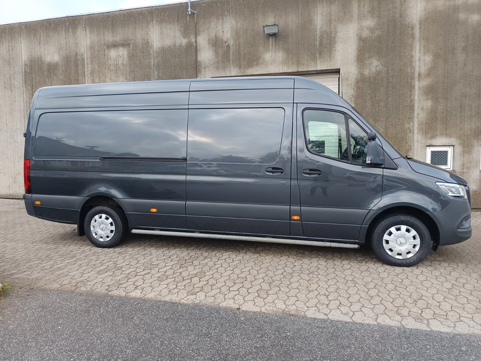 Mercedes Sprinter 319 2,0 CDi A3 Kassevogn aut. RWD