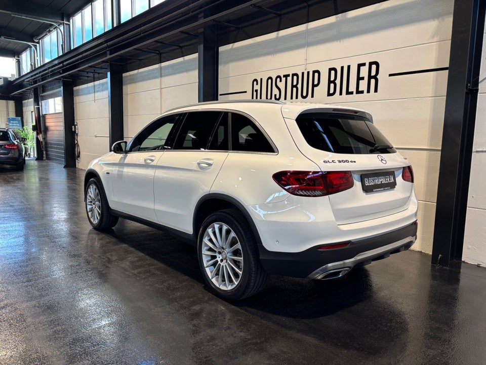 Mercedes GLC300 de 2,0 aut. 4Matic 5d