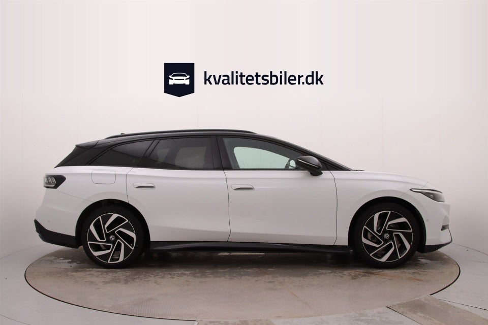 VW ID.7 77 Style+ Tourer 5d