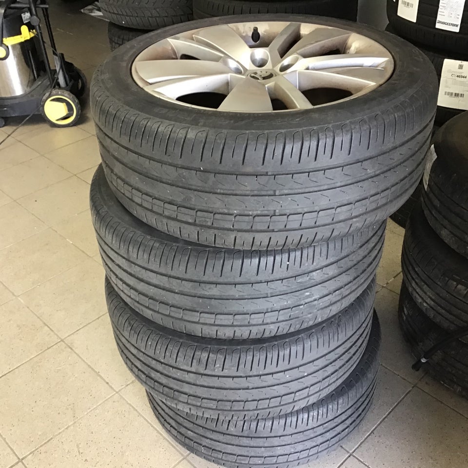 Skoda Superb 1,4 TSi iV Plus Combi DSG 5d
