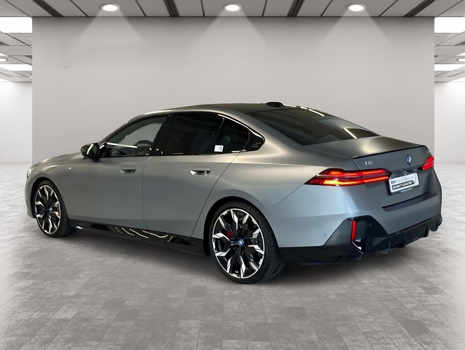 BMW i5 M60 M-Sport xDrive 4d