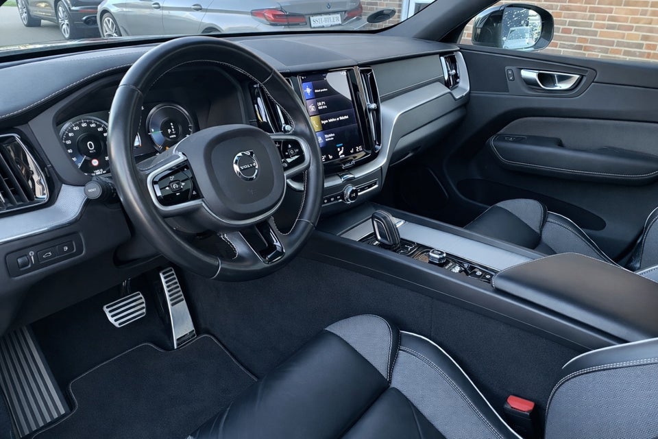 Volvo XC60 2,0 T6 ReCharge R-Design aut. AWD Van 5d