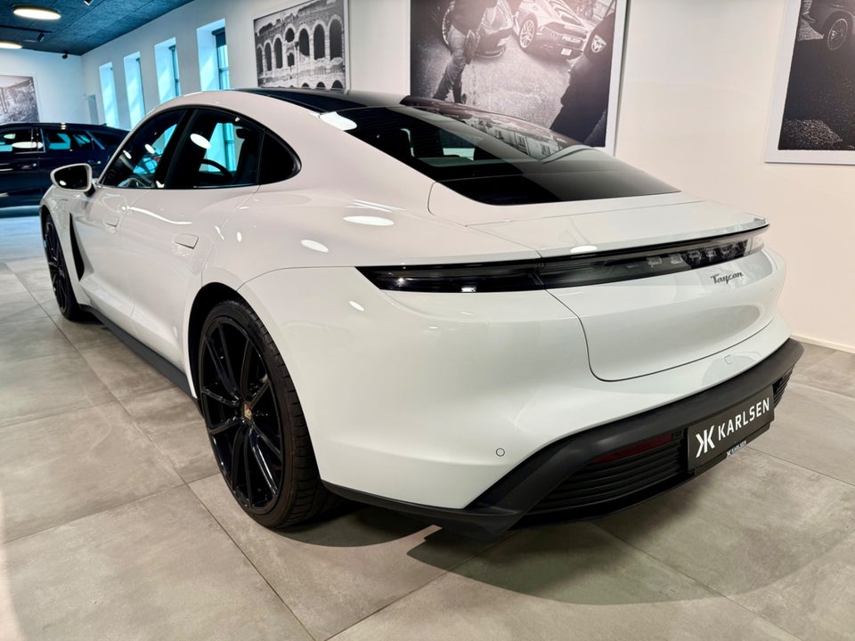 Porsche Taycan Performance+ 4d