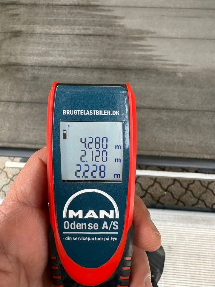 MAN TGE 2,0 3.180 L4 Box m/lift aut. FWD