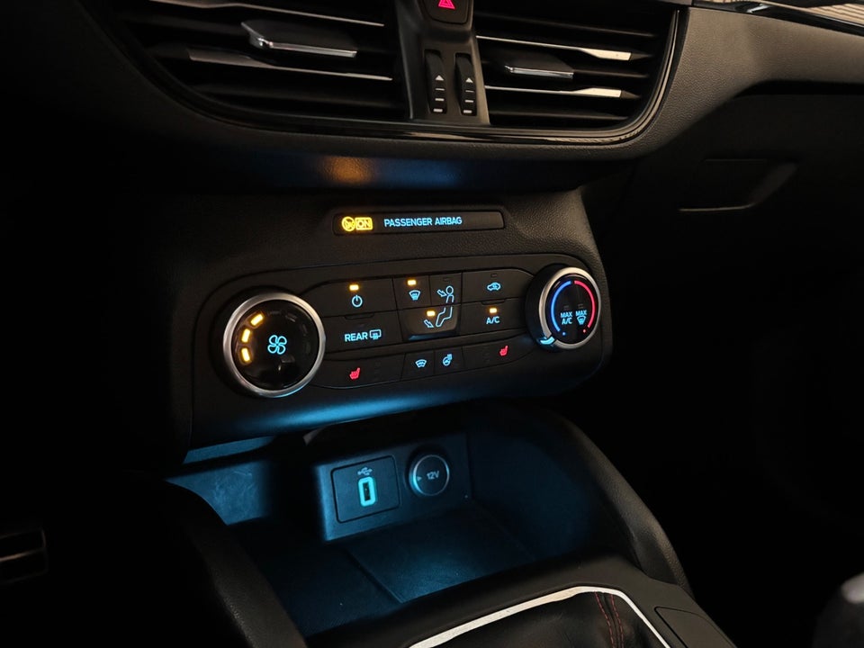 Ford Focus 1,0 EcoBoost ST-Line 5d