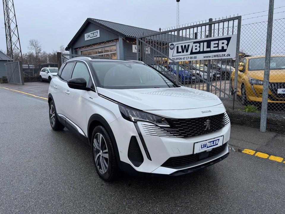 Peugeot 3008 1,6 Hybrid First Selection EAT8 5d