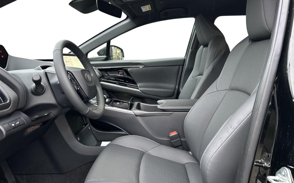 Toyota bZ4X Executive 5d