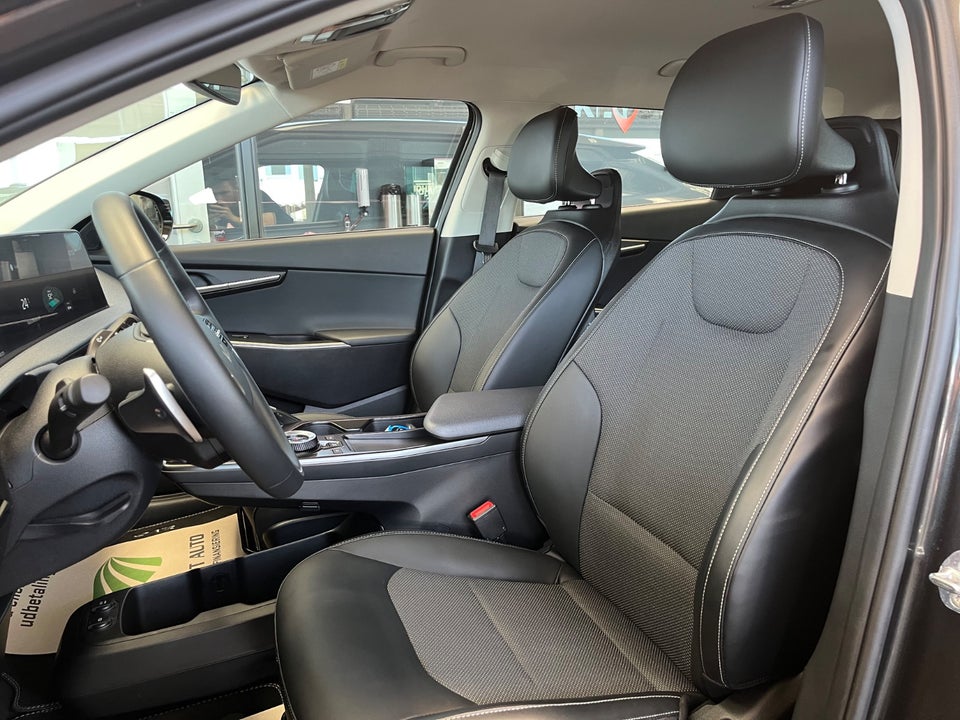 Kia EV6 77 Long Range 5d