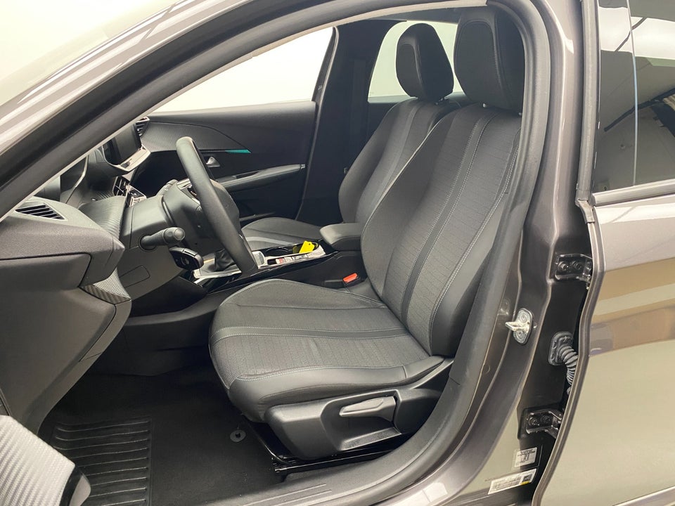 Peugeot 208 1,2 PureTech 100 Allure 5d
