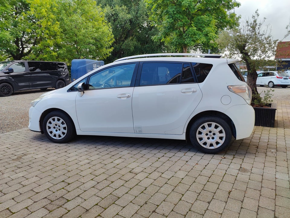 Toyota Sportsvan 1,6 D-4D T2 Touch 5d