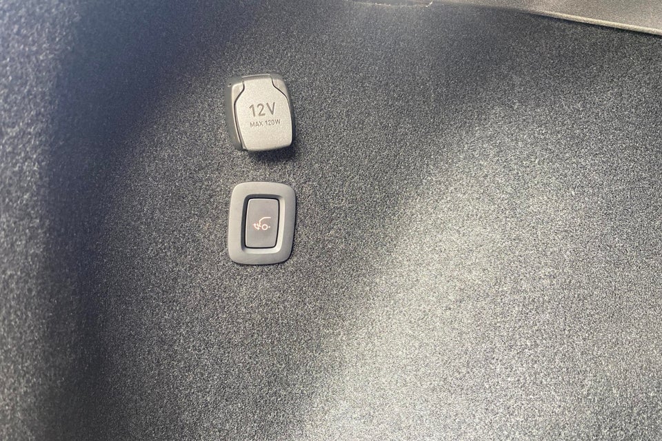 Volvo EX30 Standard Range Plus 5d