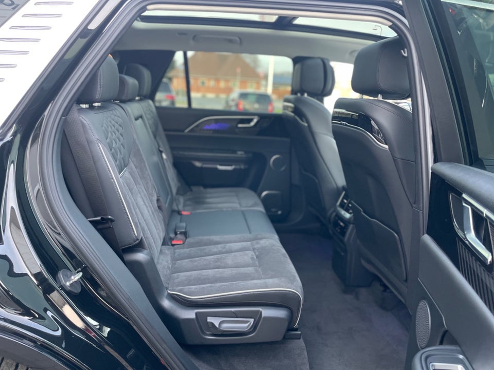 Hongqi E-HS9 99 Premium 5d