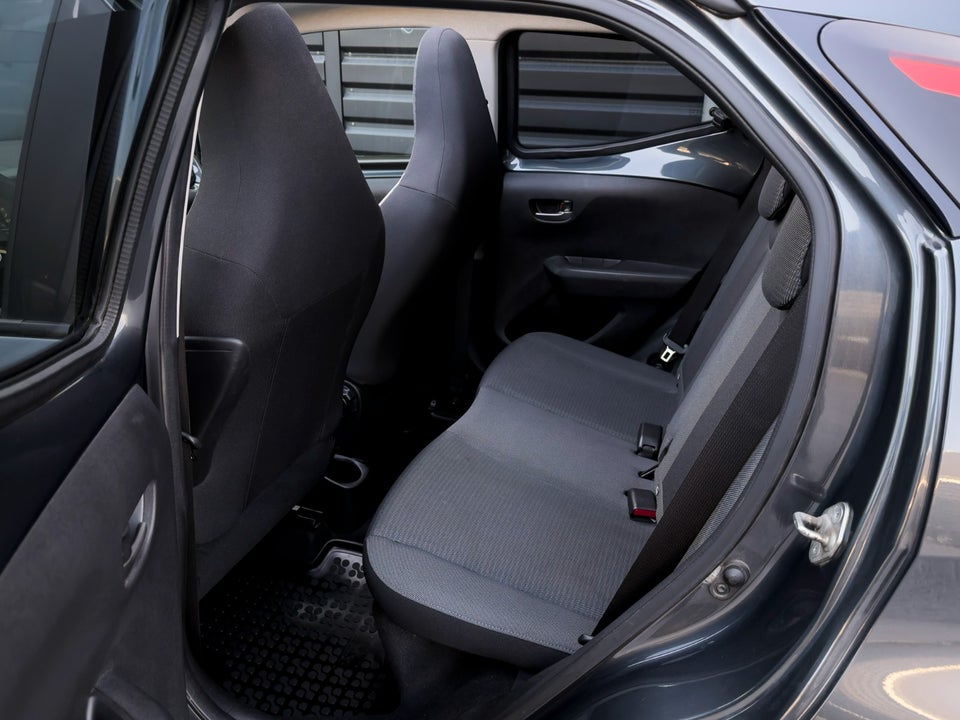 Toyota Aygo 1,0 VVT-i x-sky 5d