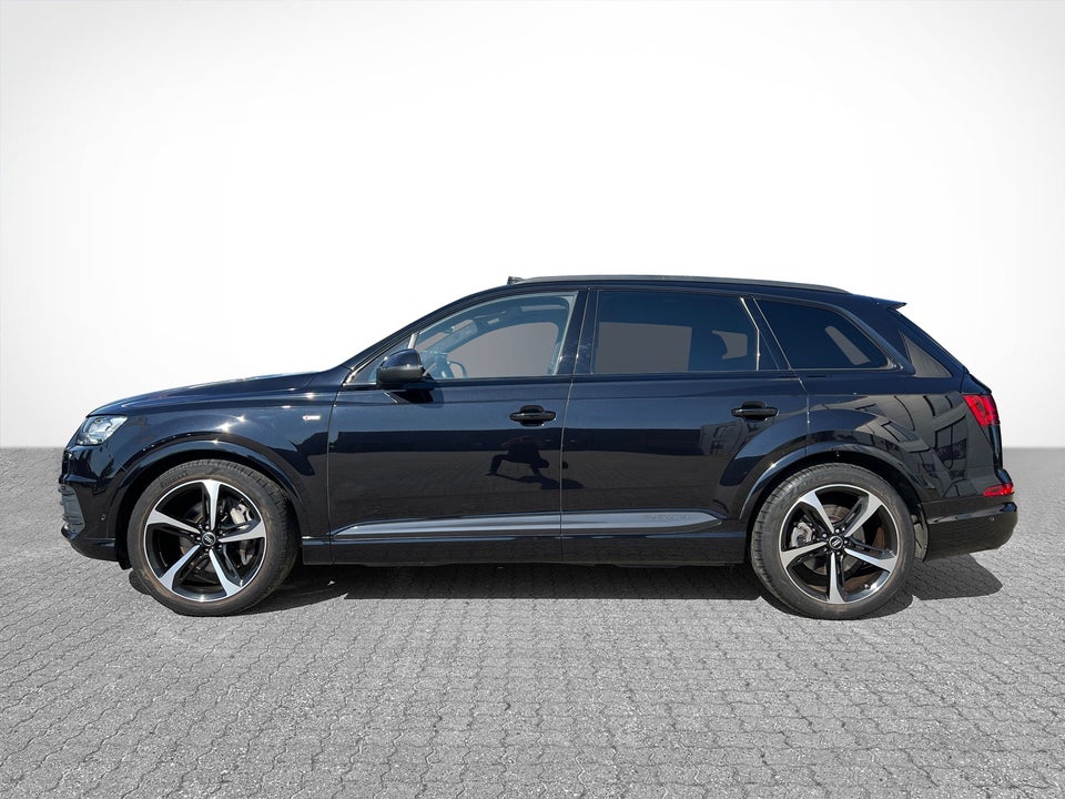 Audi Q7 3,0 TDi 272 S-line quattro Tiptr. 7prs 5d