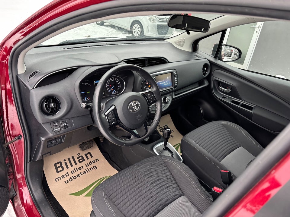 Toyota Yaris 1,5 Hybrid H1 e-CVT 5d