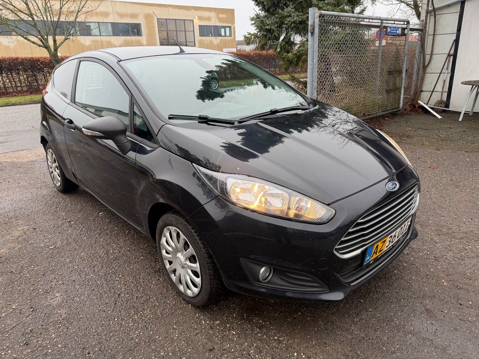 Ford Fiesta 1,5 TDCi 75 Titanium Van 5d