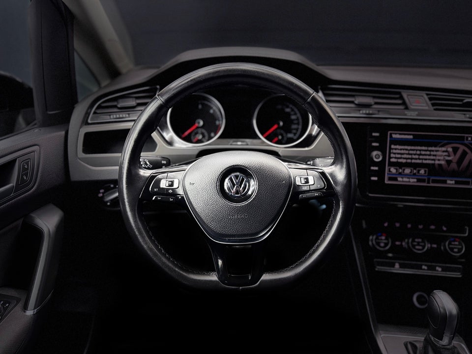 VW Touran 1,6 TDi 115 IQ.Drive 5d