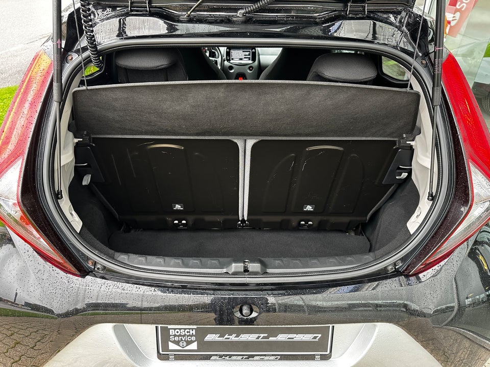 Toyota Aygo 1,0 VVT-i x-press 5d
