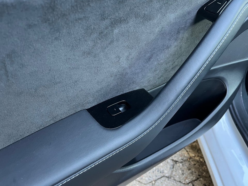 Tesla Model 3 Standard Range+ RWD 4d