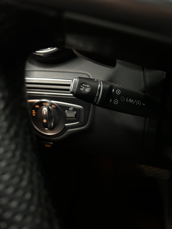 Mercedes C220 d 2,2 AMG Line stc. aut. 5d