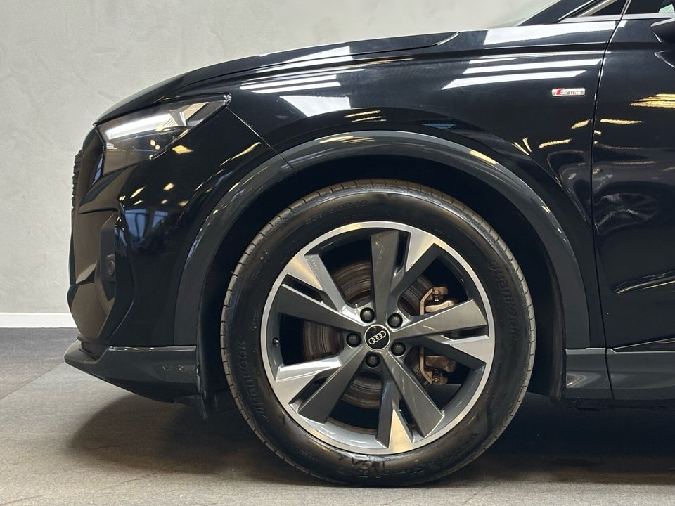 Audi Q4 e-tron 40 S-line 5d