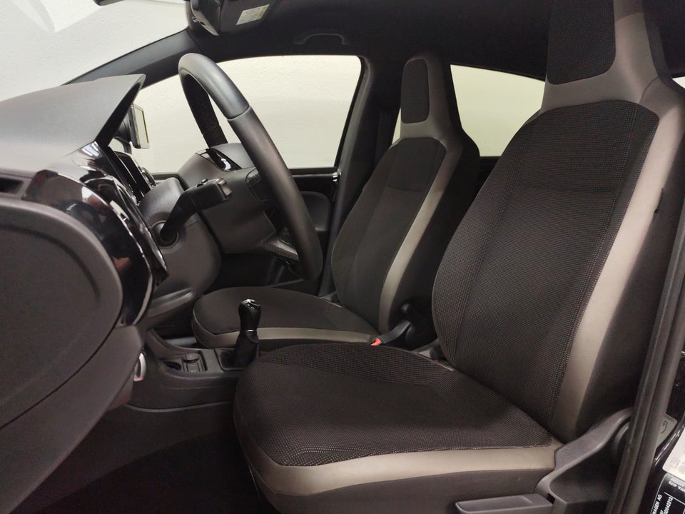 VW Up! 1,0 60 High Up! BMT 5d