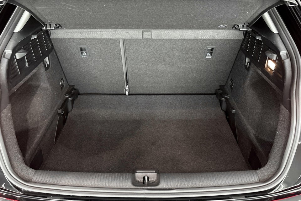 Audi Q2 35 TFSi Prestige S-tr. 5d