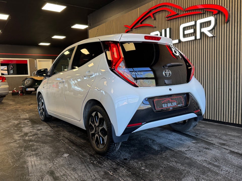 Toyota Aygo 1,0 VVT-i x-sky 5d