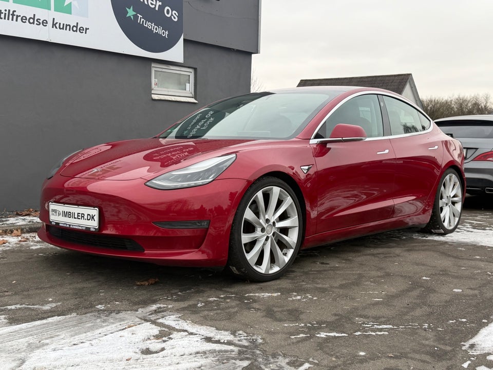 Tesla Model 3 Long Range AWD 4d