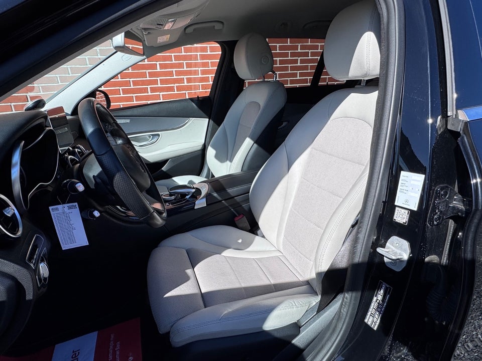 Mercedes C220 d 2,2 Avantgarde stc. aut. 4Matic 5d