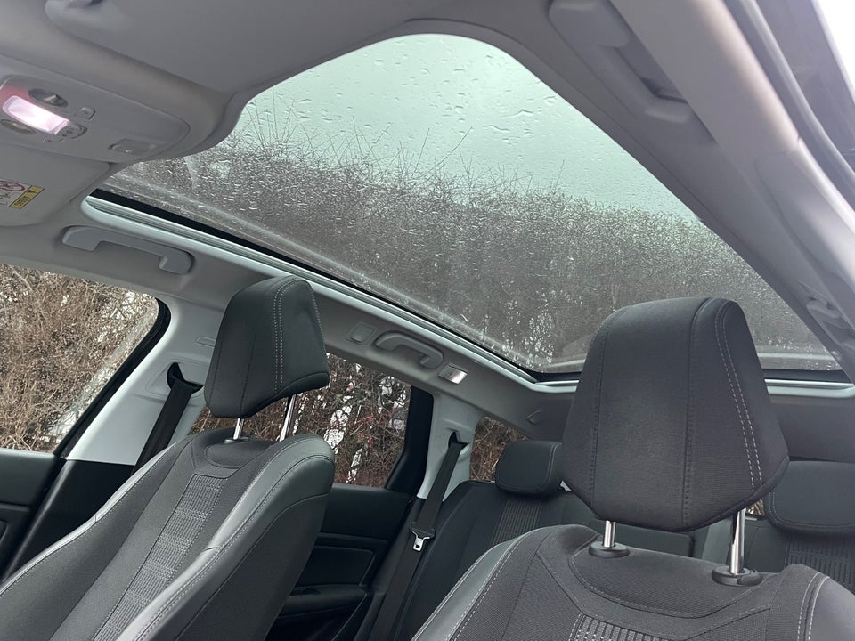 Peugeot 308 1,2 e-THP 130 Allure Sky SW 5d