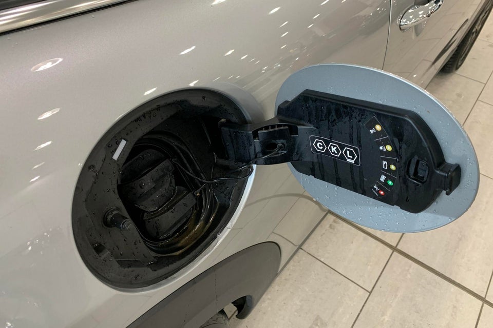 MINI Cooper SE Classic 3d