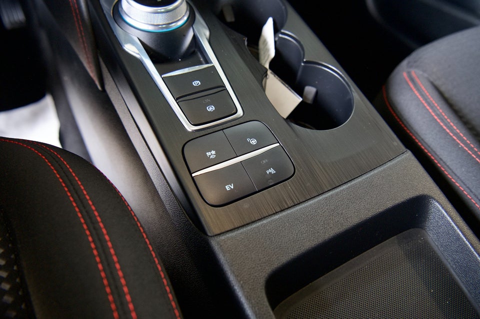 Ford Kuga 2,5 PHEV ST-Line CVT 5d