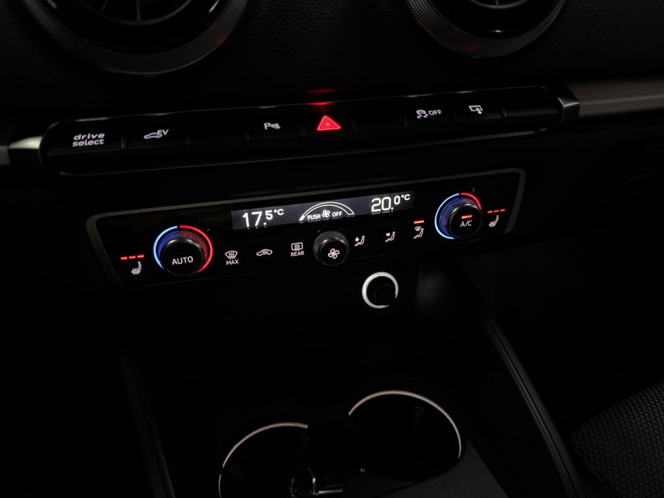 Audi A3 1,4 e-tron S-line Sportback S-tr. 5d