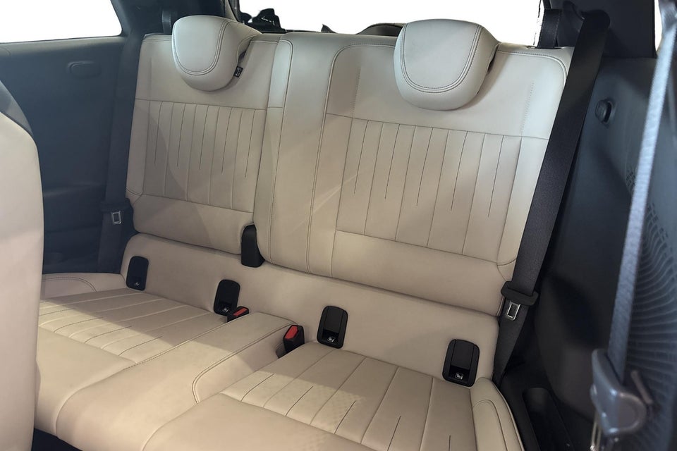 MINI Cooper SE Favoured Trim M 3d